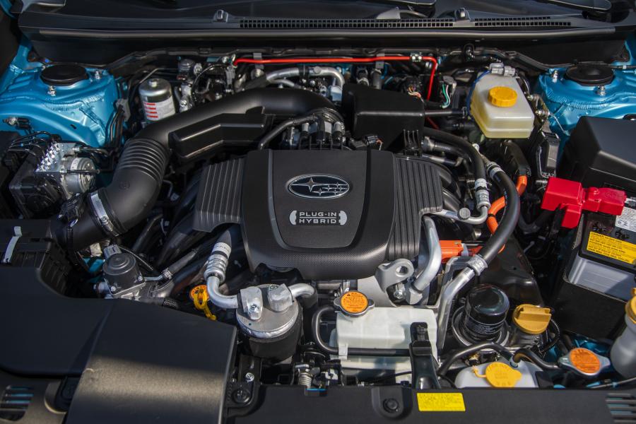 Моторный отсек Subaru Crosstrek Hybrid 2019 года  (фото 43 из 66)